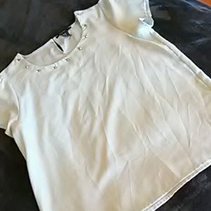 Forever 21 green blouse w/studs